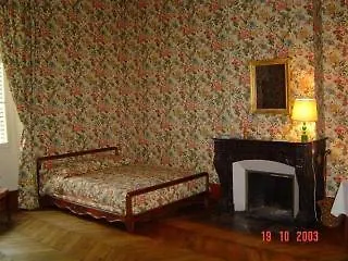 Chateau De Busset Busset